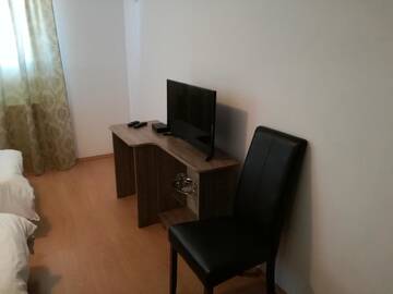 Фото номера Стандартный двухместный номер с 1 кроватью Отель Hotel Hanul Cu Foc г. Buzău 3